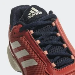 ADIDAS PERFORMANCE Adidas Tennisschuhe Barricade Club Allcourt Rot Kinder 17 ADIDAS PERFORMANCE Adidas Tennisschuhe Barricade Club Allcourt Rot Kinder -TENNISTOWN Verkäufe CP9358 D1 eCom 640x640 1