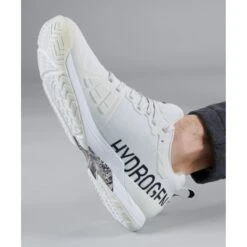 Prince Tennisschuhe By Hydrogen Tour Pro Lite Allcourt Weiss Herren -TENNISTOWN Verkäufe Prince DPSHA1 WHT Tennisschuh Pro Tour Lite 2 1200x1200 1